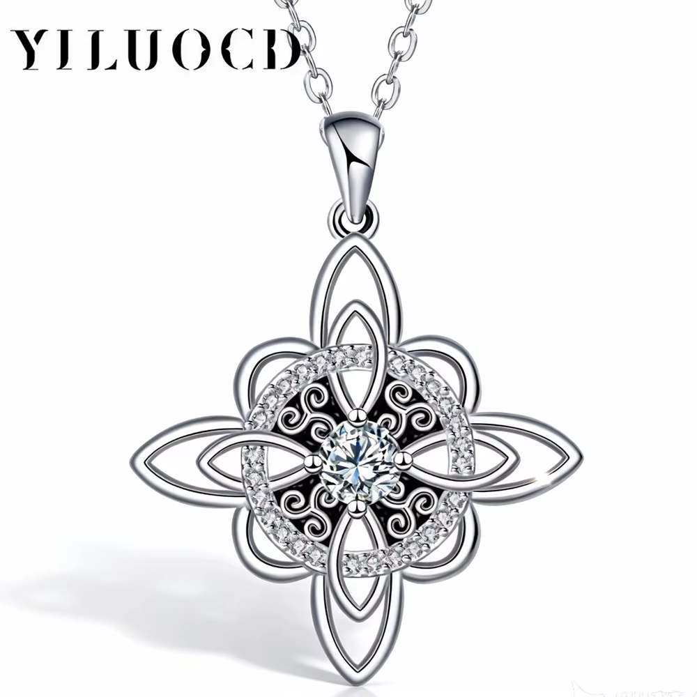 Collier Triskele en argent thaïlandais 925 avec symbole et nœud de sorcière
