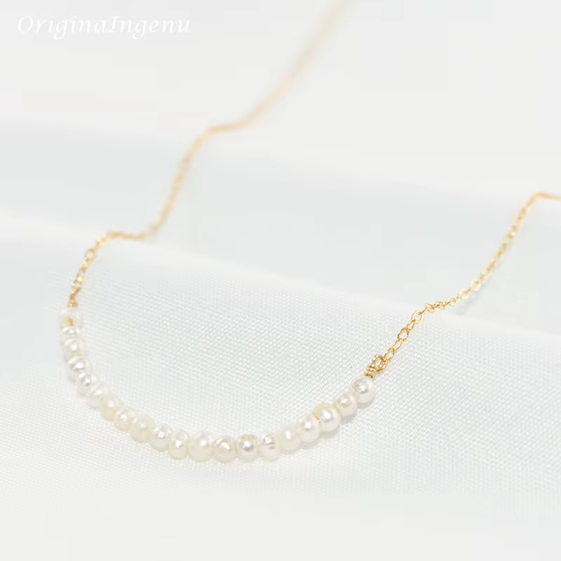 Collier de perles naturelles
