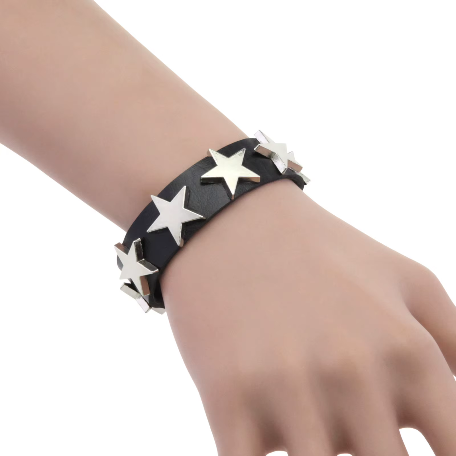 Bracelet style punk étoile