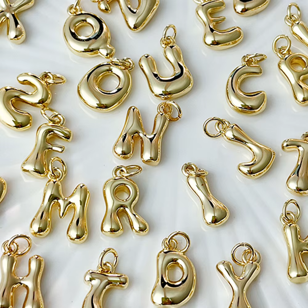 Or Couleur 26 Lettres Charmes Pour La Fabrication De Bijoux Mignon Nom Initiale Dijes Bricolage Boucle D'oreille Collier Bracelet Boucles D'oreilles Accessoires