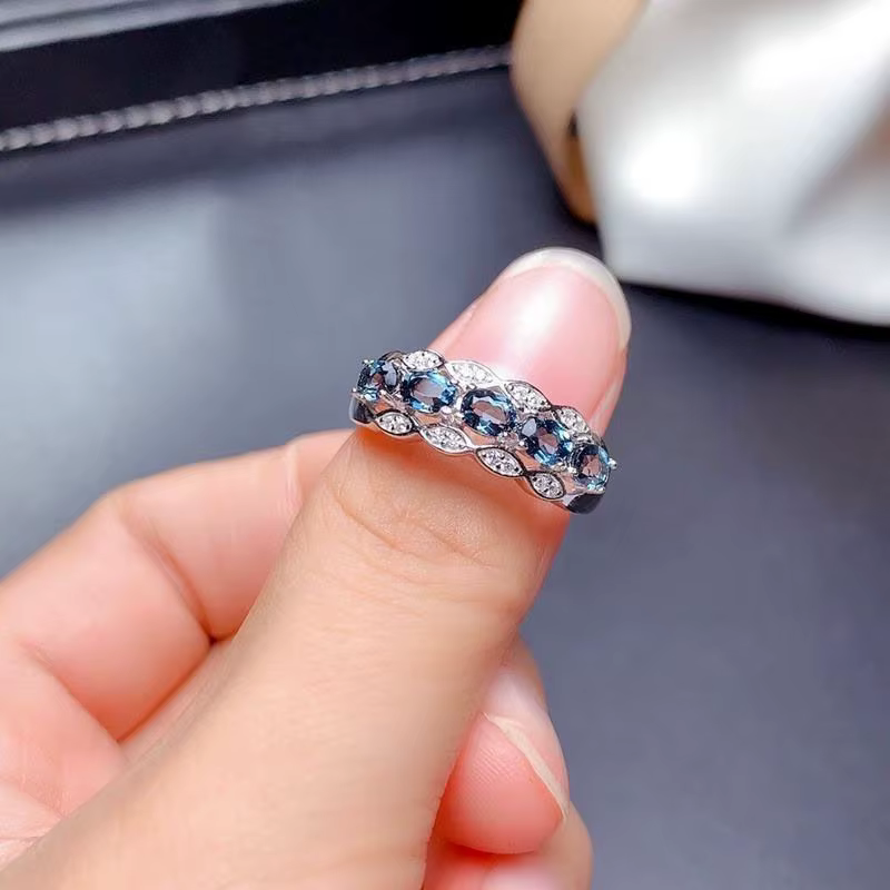 Nucleanings simples en cristal bleu pour femmes