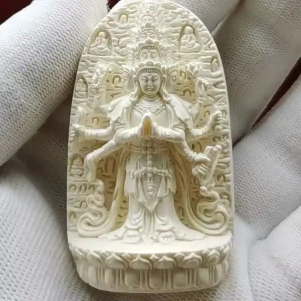 Noix de Tagua naturelle sculptée à la main
