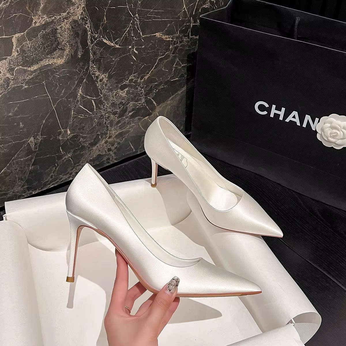 Nouvelles Chaussures de Mariée Blanches à Talons Hauts