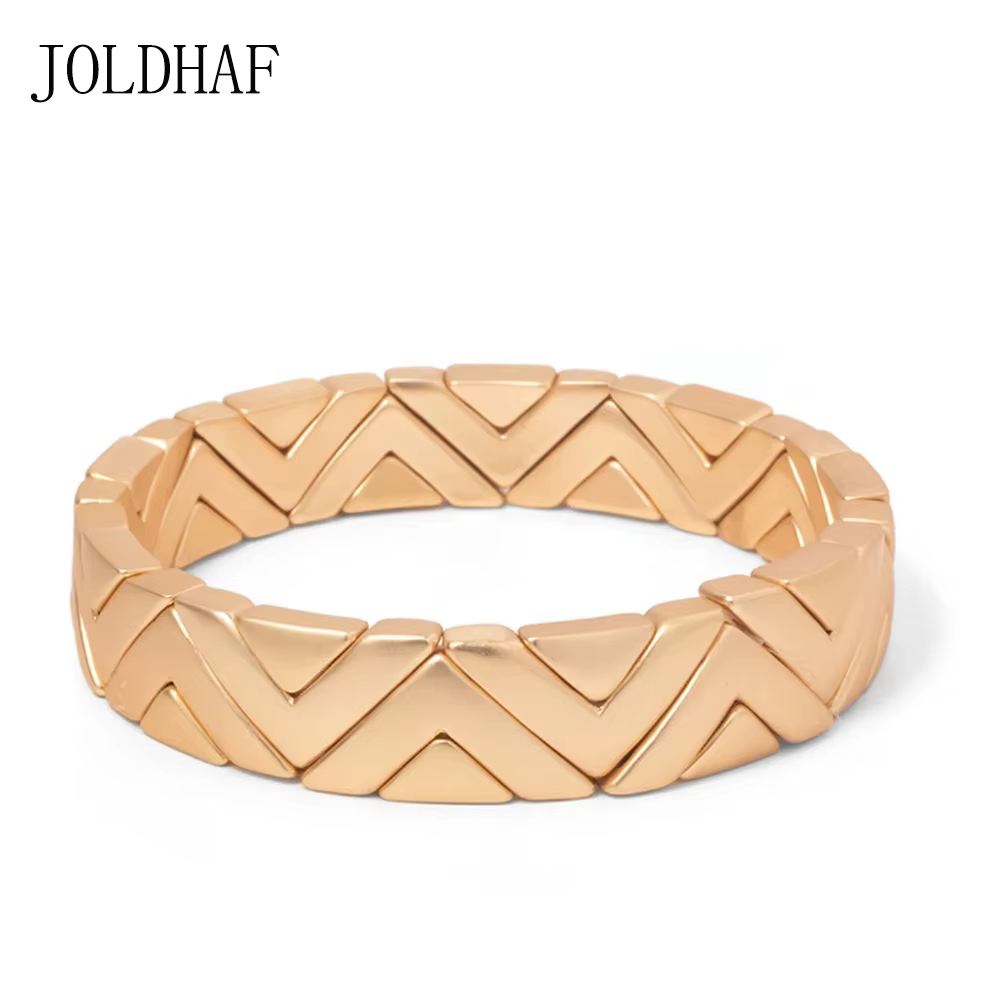 Bracelet couleur or pour femmes