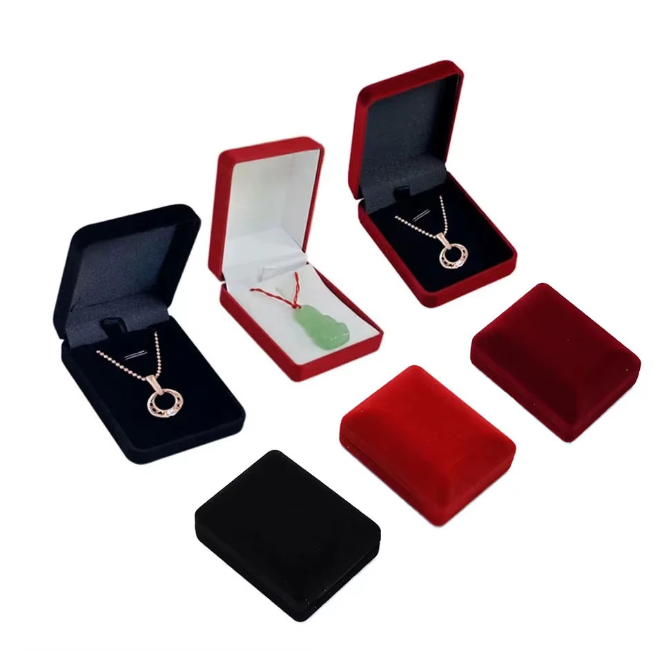 Boîte à pendentif pour collier de mariée