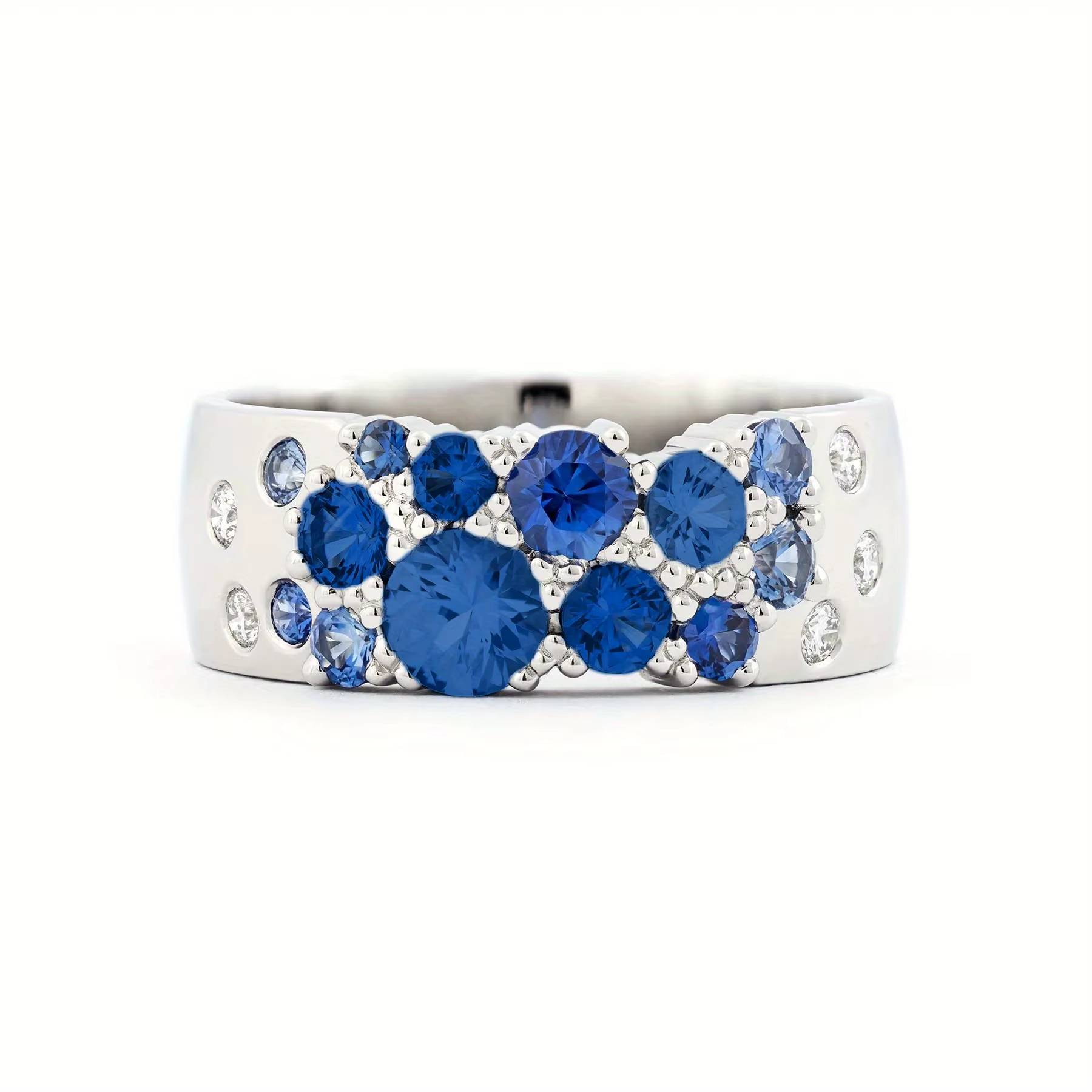 Bague tendance pour femme en argent avec incrustation de zirconiums bleus