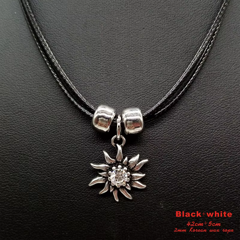 Petit charmant strass Edelweiss collier dames Costume bijoux pendentif Dirndl Lederhosen Oktoberfest plusieurs couleurs en gros