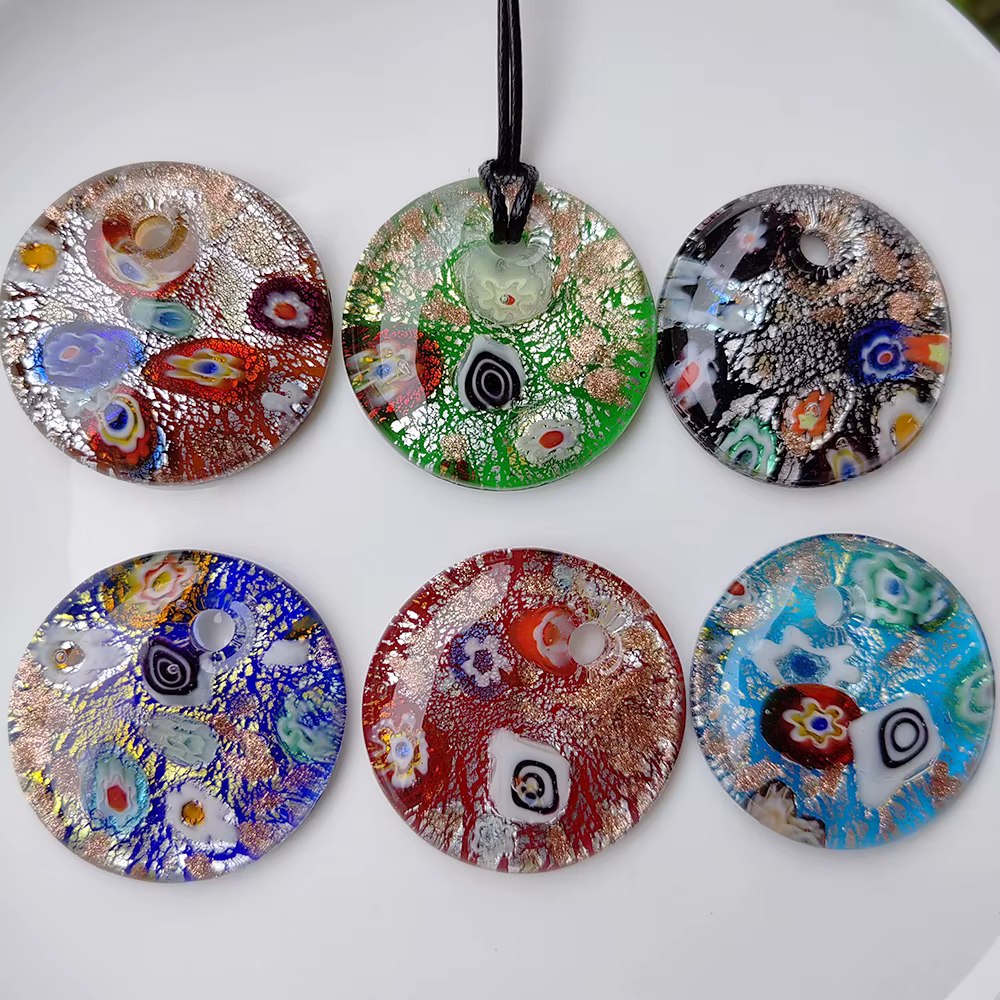 Collier avec pendentif en cristal de Murano rond rouge et bleu pour femmes