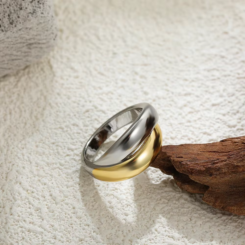 Bague punk en acier inoxydable poli PVD