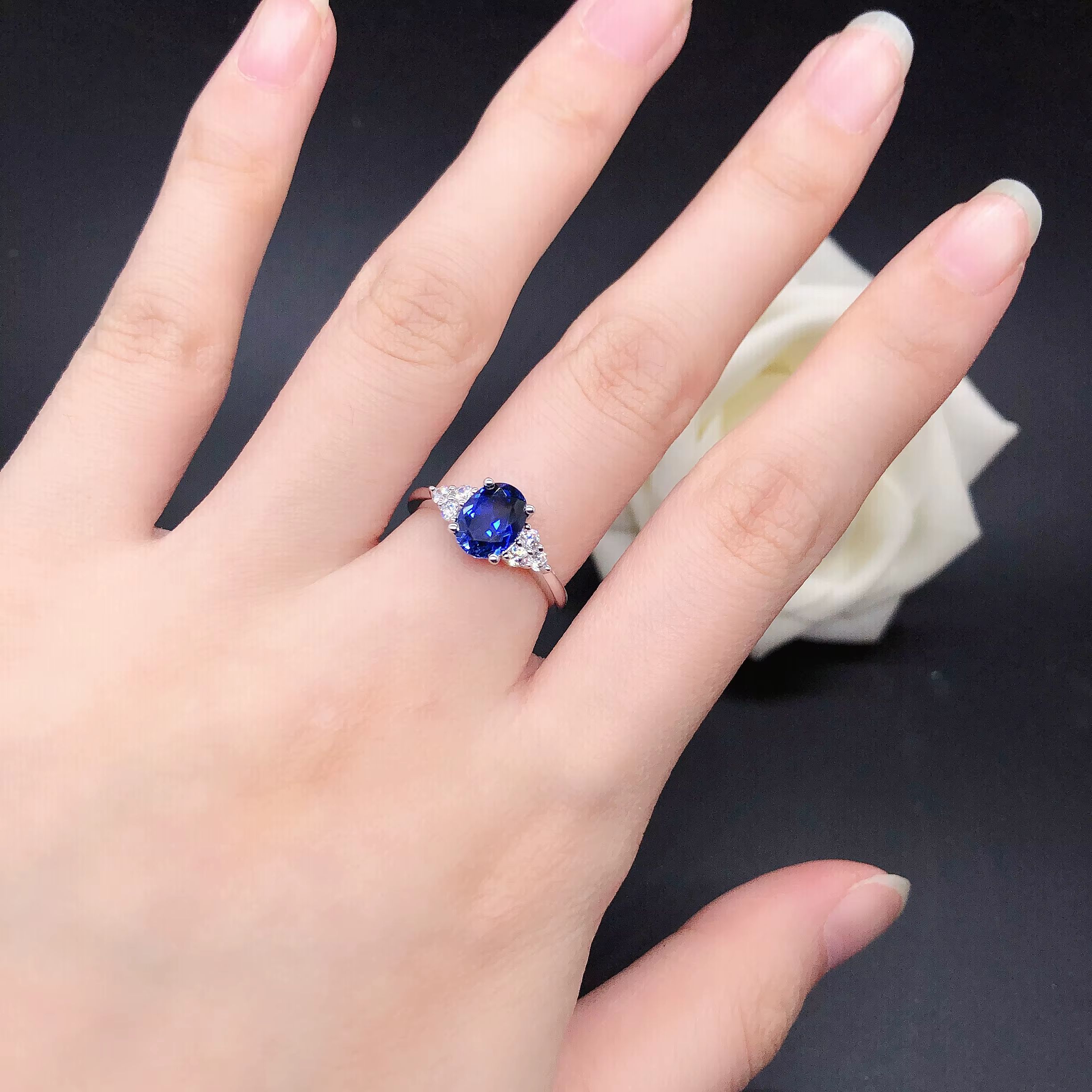 Bague de fiançailles en or blanc 14 carats pour femme