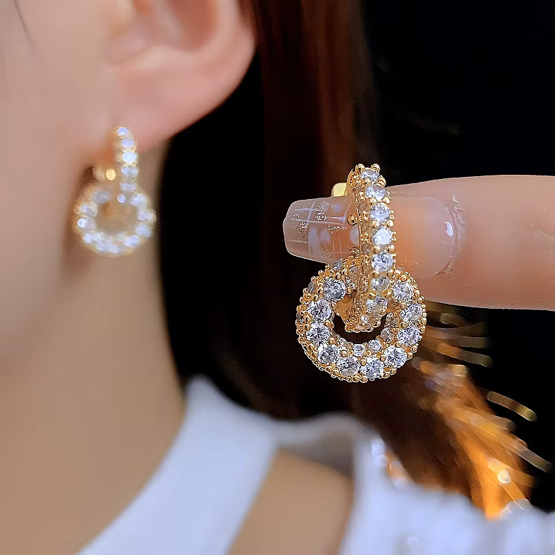 2025 corée nouveau design bijoux de mode 14K plaqué or rond zircon pendentif boucles d'oreilles élégant femmes accessoires de travail quotidien