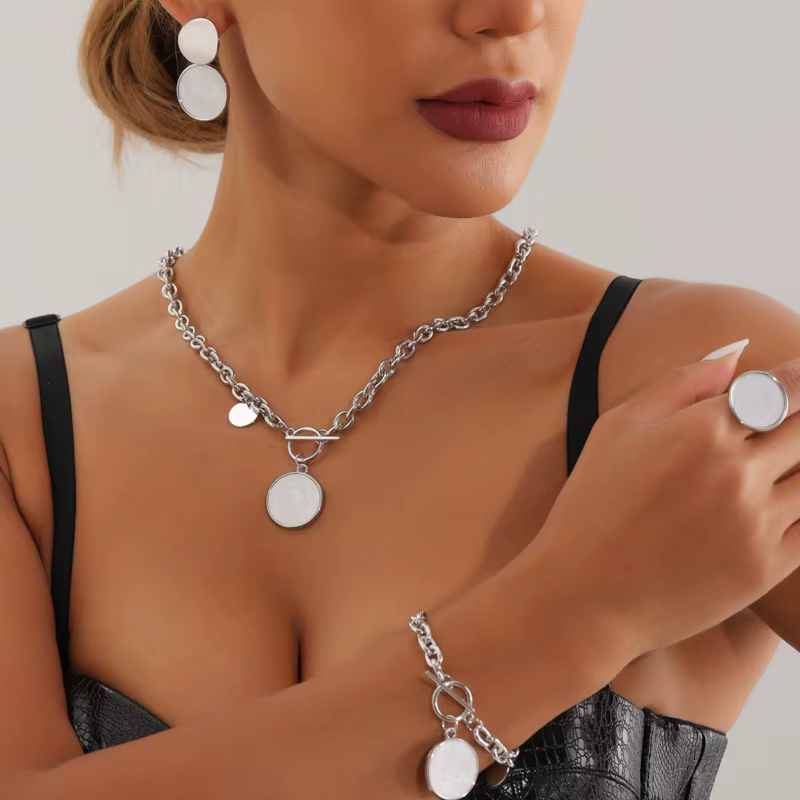 Ensemble de bijoux pendentif coquillage blanc pour femme