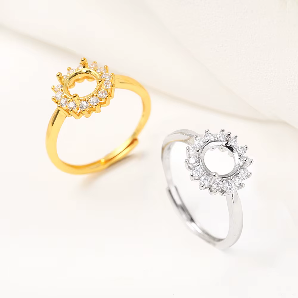 Bague pavée CZ à 4 griffes
