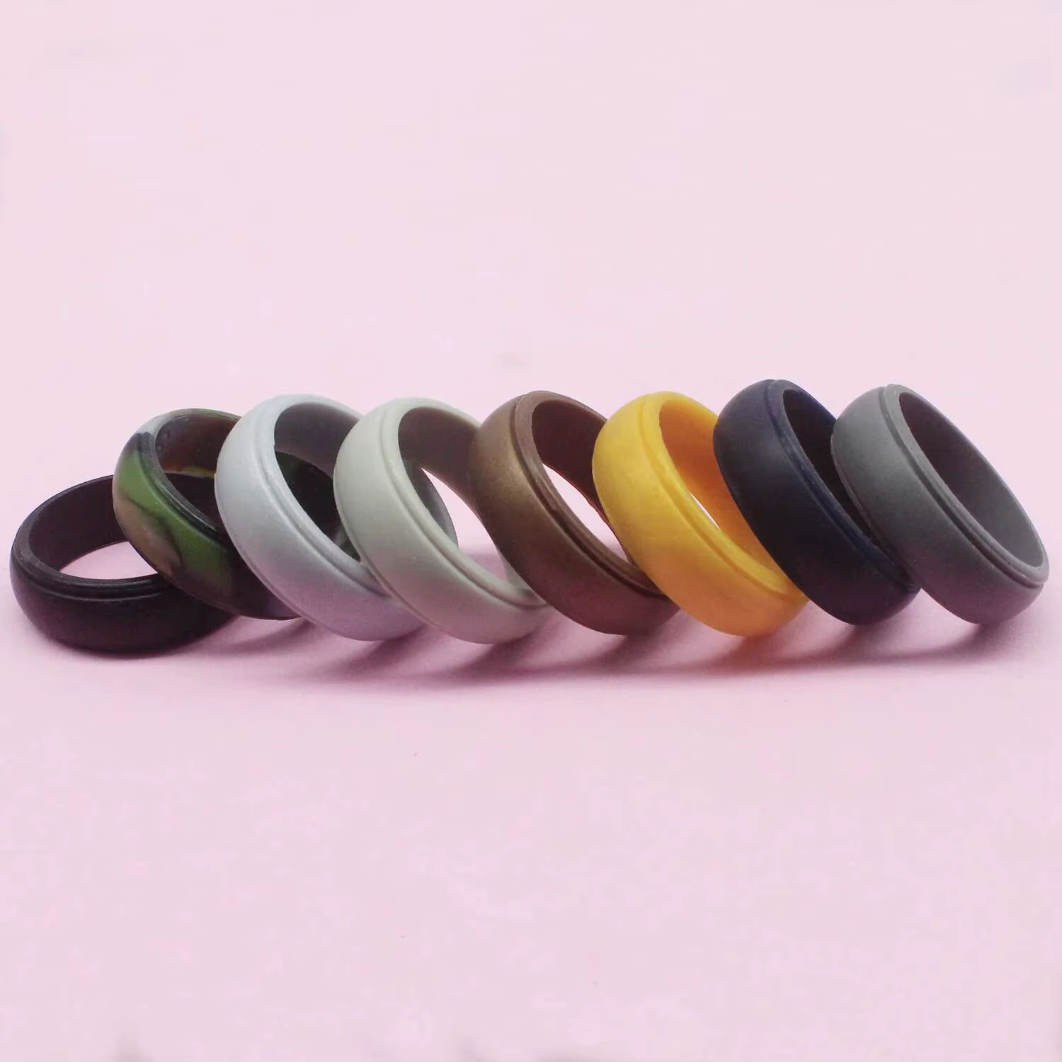 Bague en caoutchouc avec cuivre Antique