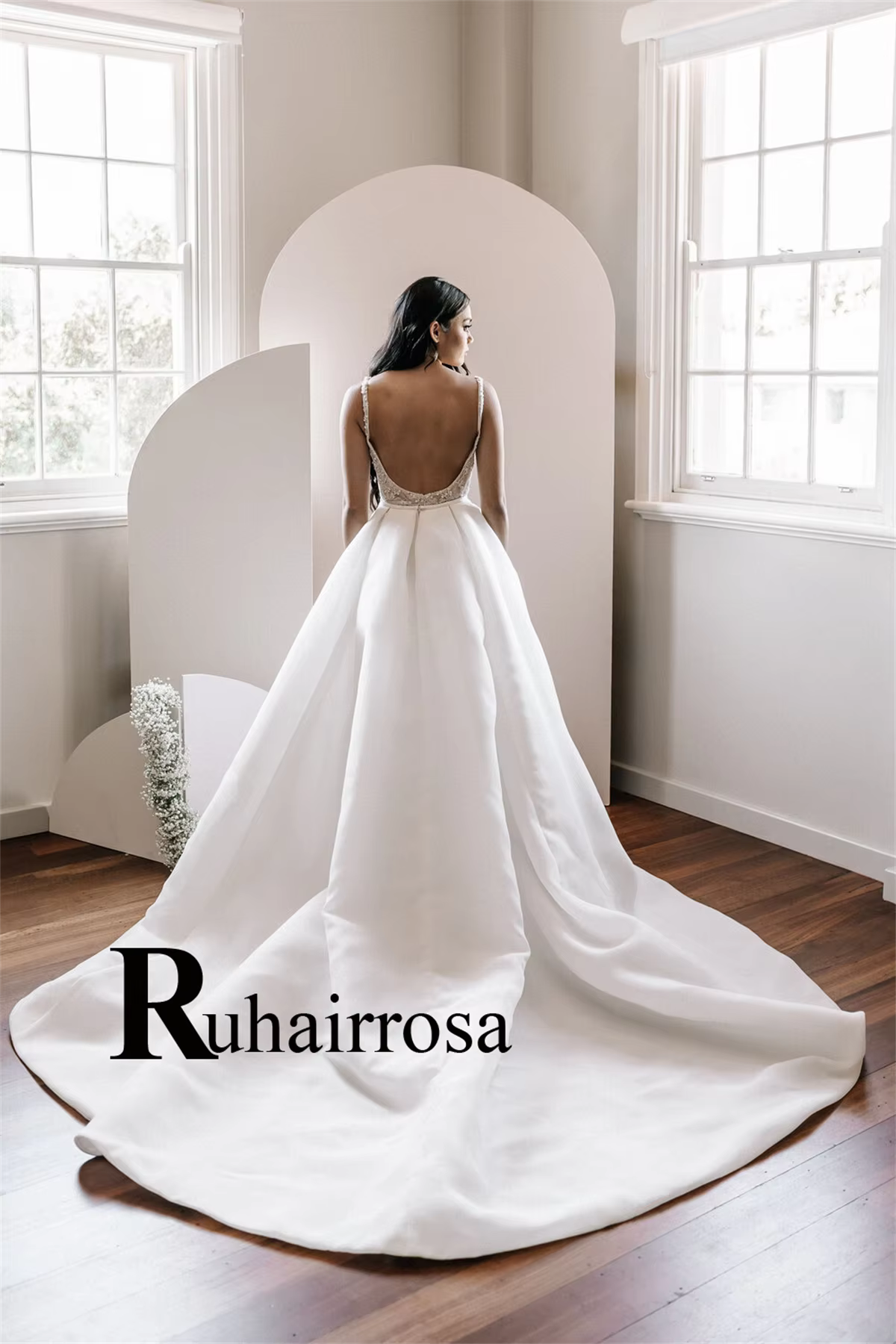 Ruhair robes De mariée à la mode pour Mariages bretelles Spaghetti dos nu Appliques Satin chérie robe De Casamento personnalisé