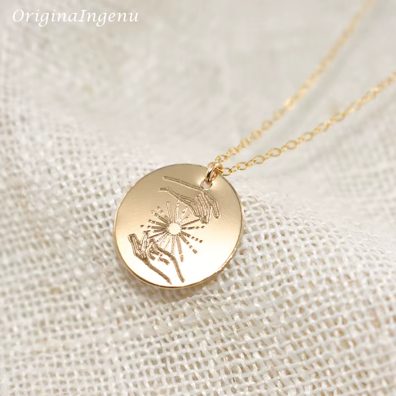 Collier en or 14K fait à la main