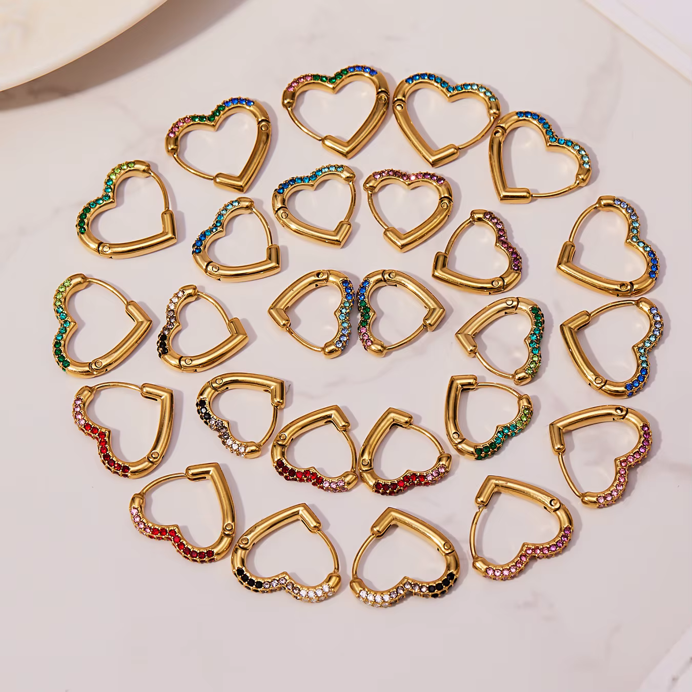 Amaiyllis luxe coloré zircone coeur boucles d'oreilles Unique Niche en forme