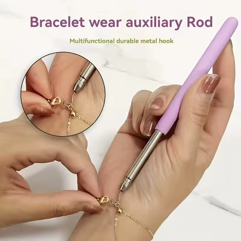 Aide à porter un outil de bracelet