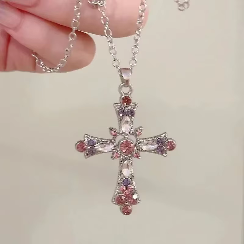 Collier pendentif croix en cristal pour femmes et filles