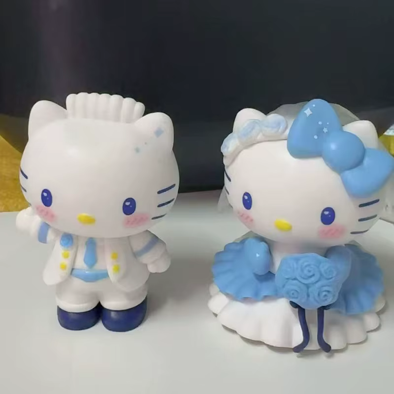 Figurines de couple de mariage Hello Kitty