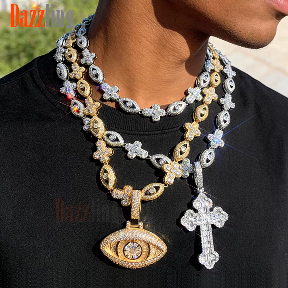 Collier de luxe glacé en forme d'oeil et de croix