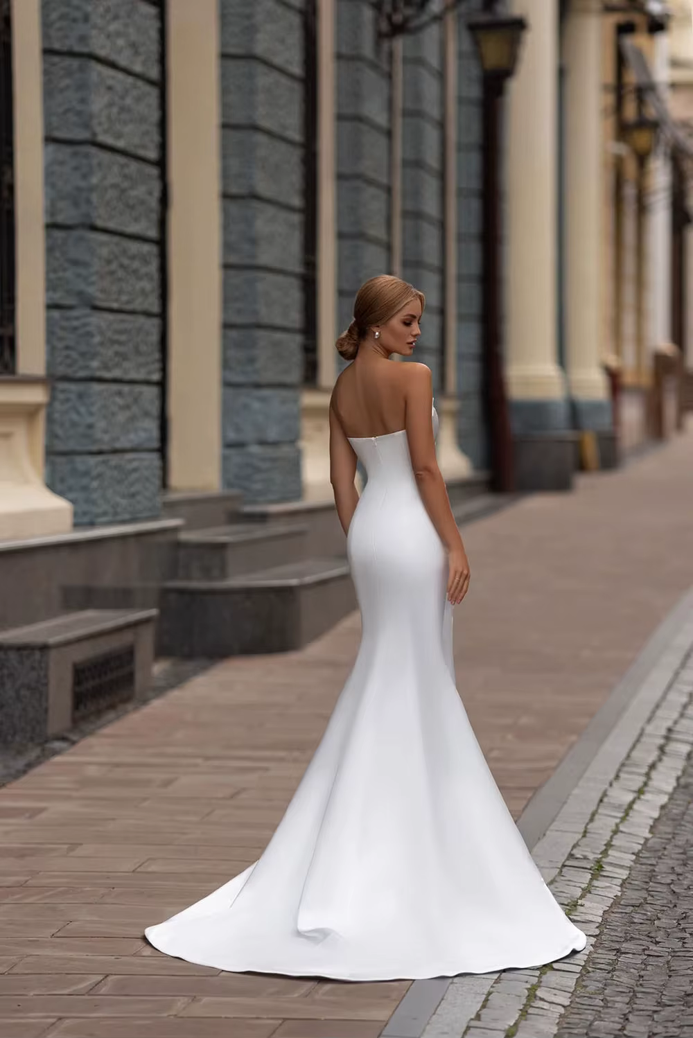 Robe de Mariée Sirène Élégante en Satin