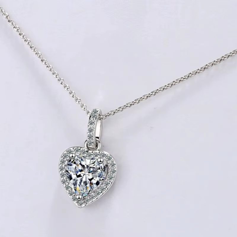 Collier de luxe en argent sterling 925 avec pendentif cœur pour femme