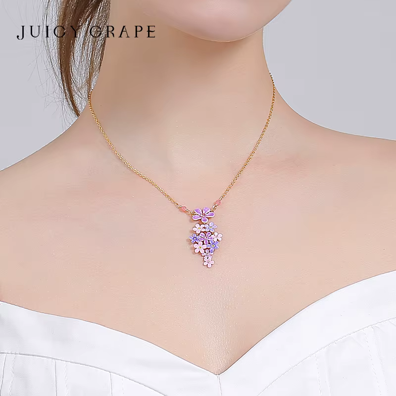 Collier Fleur de Myosotis en Émail Violet Juicy Grape pour Femme