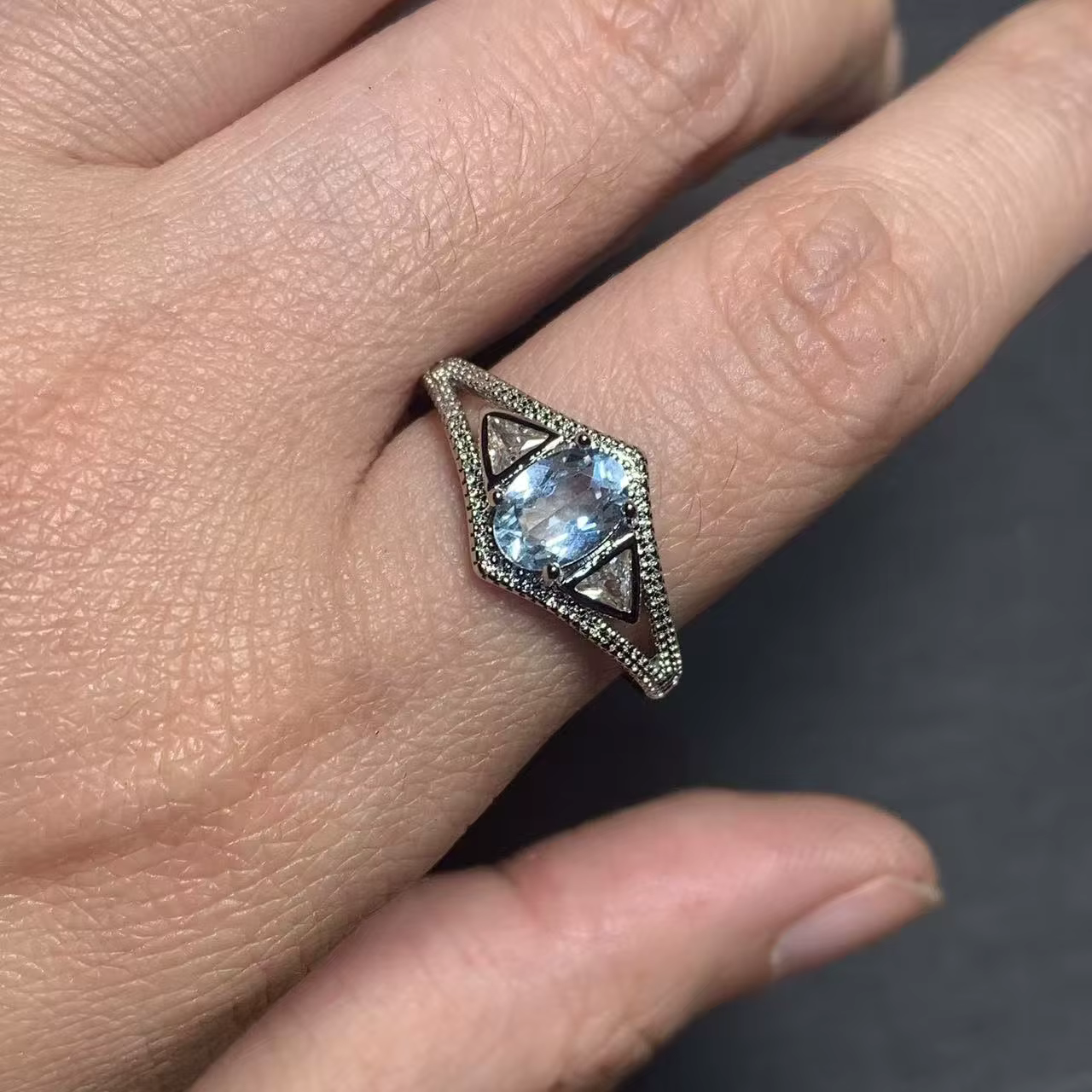 Bague en aquamarine naturelle 40 mm