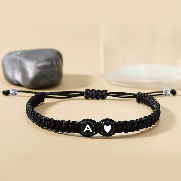 Bracelets en forme de cœur avec initiales, 26 lettres, faits à la main, réglables, A-Z, bracelets tressés pour femmes et hommes, bijoux d'amitié, cadeaux